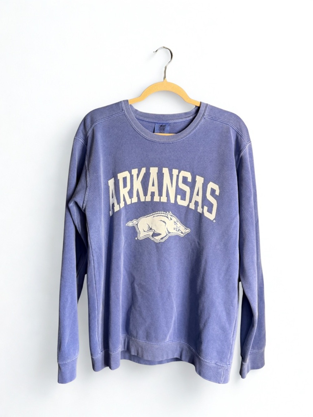 Comfort Colors Arkansas Razorbacks Graphic Crewneck Sweatshirt